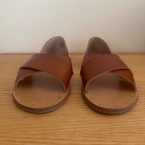 Universal Thread Sandals - Picture 6 of 6